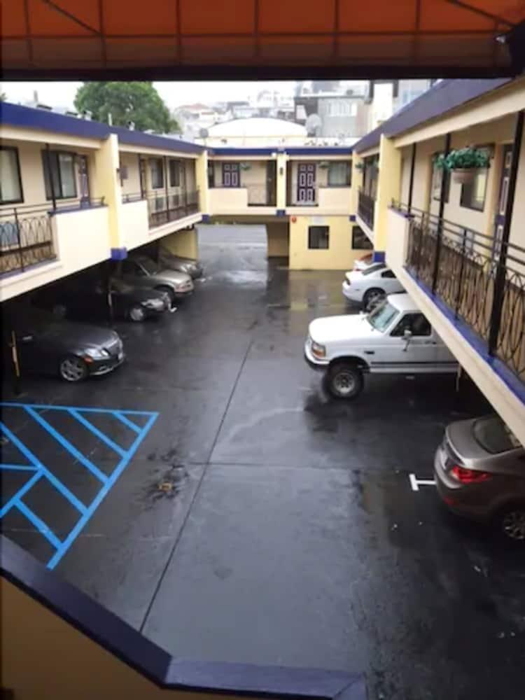 Days Inn San Francisco - Lombard Екстер'єр фото