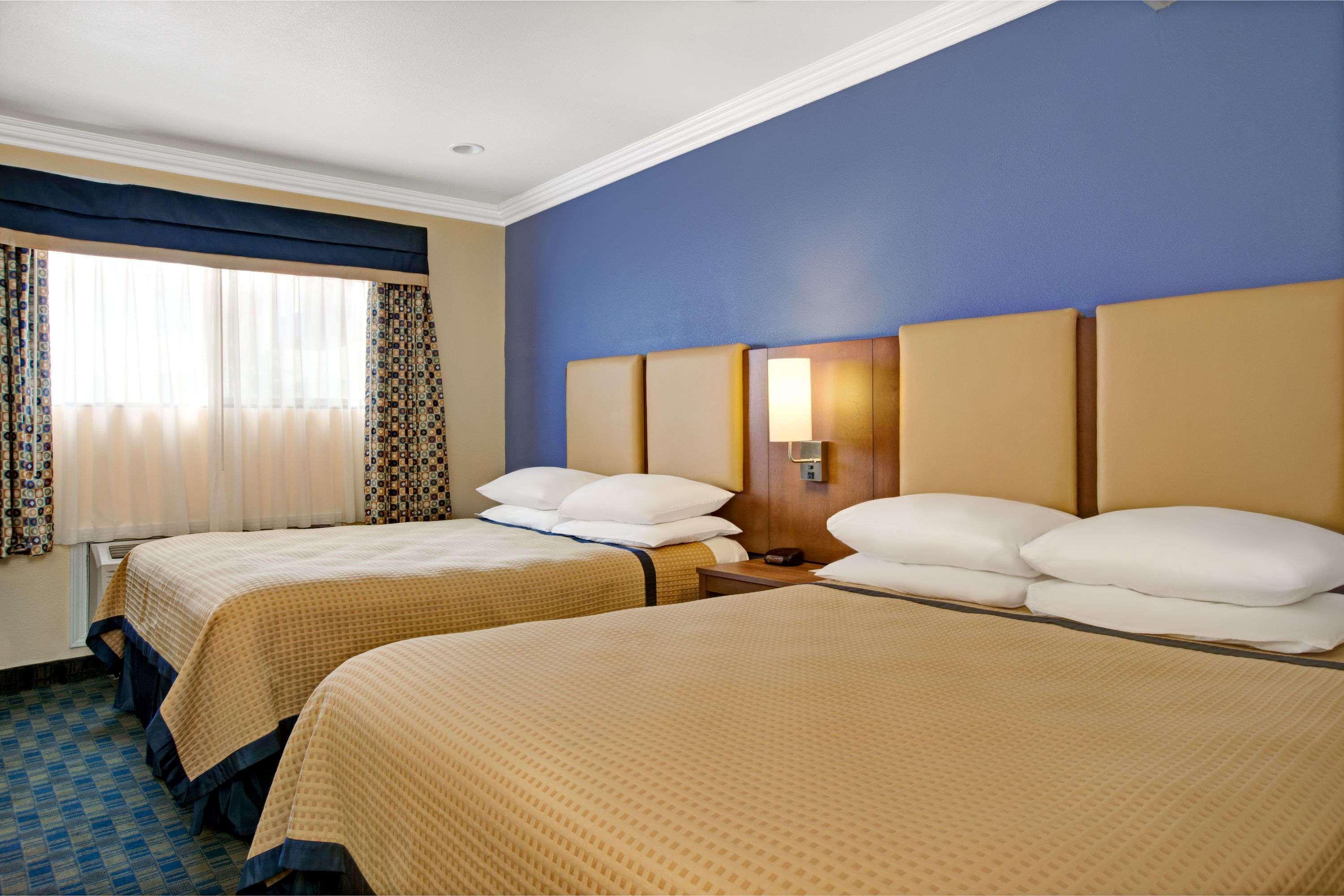 Days Inn San Francisco - Lombard Екстер'єр фото