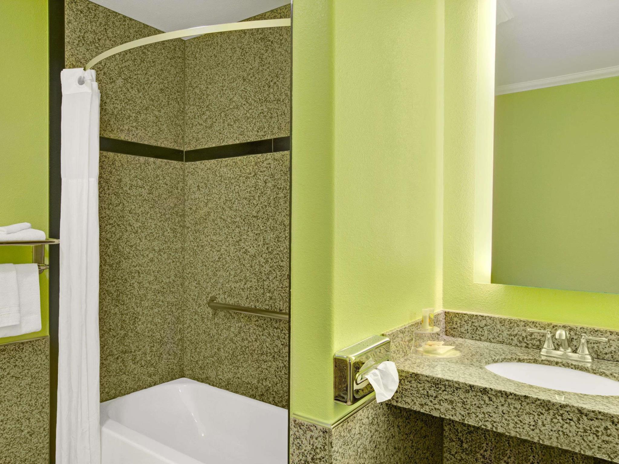 Days Inn San Francisco - Lombard Екстер'єр фото