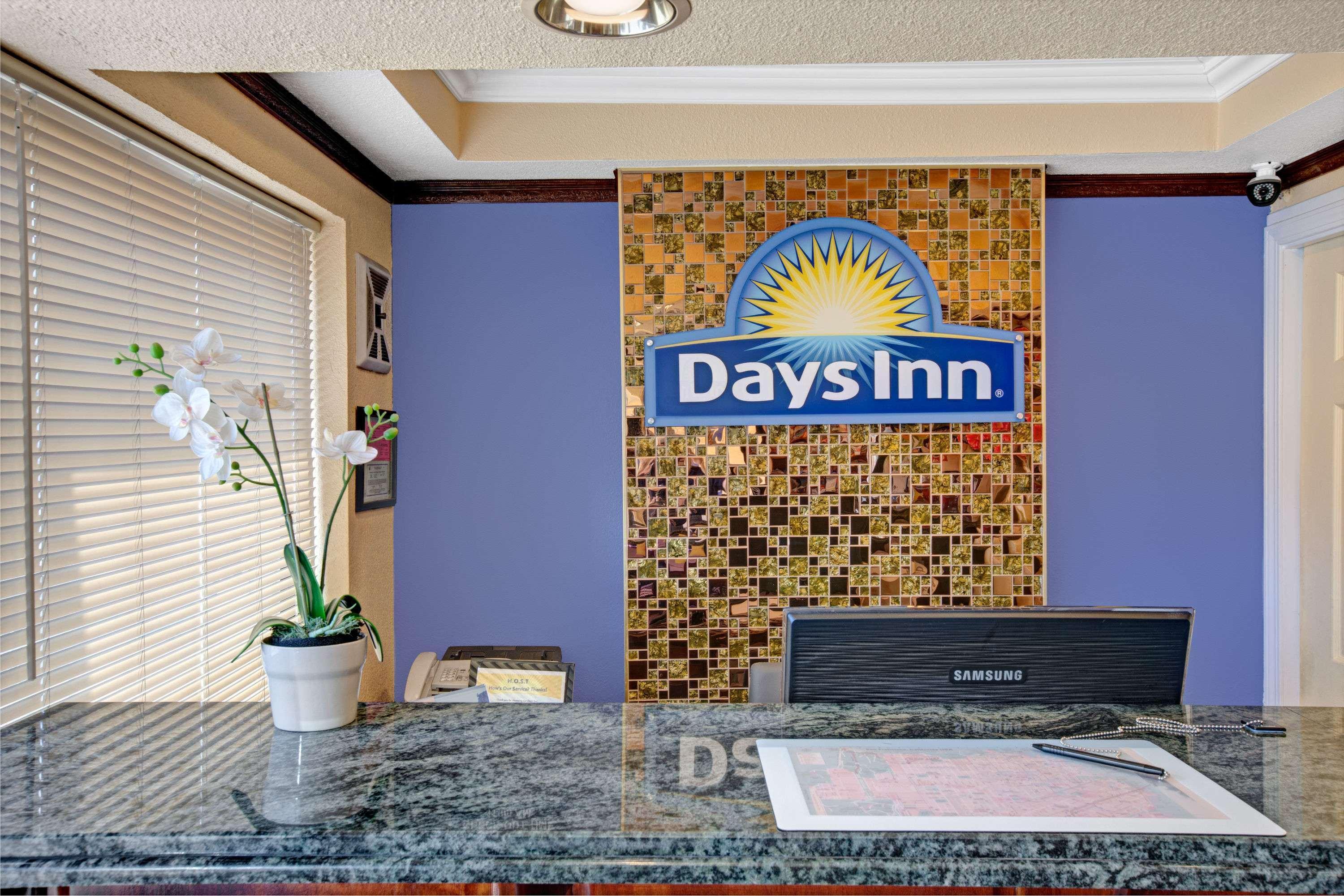 Days Inn San Francisco - Lombard Екстер'єр фото