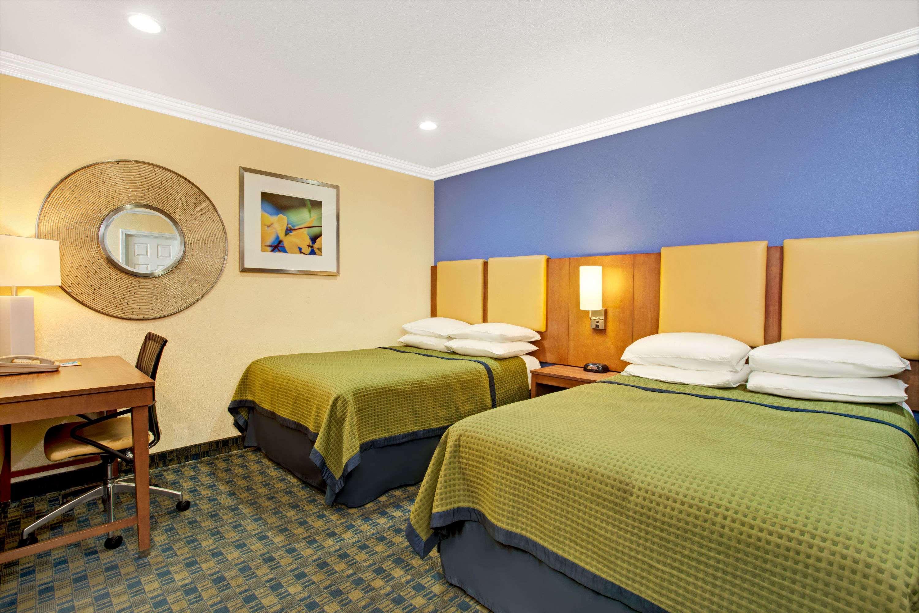 Days Inn San Francisco - Lombard Екстер'єр фото